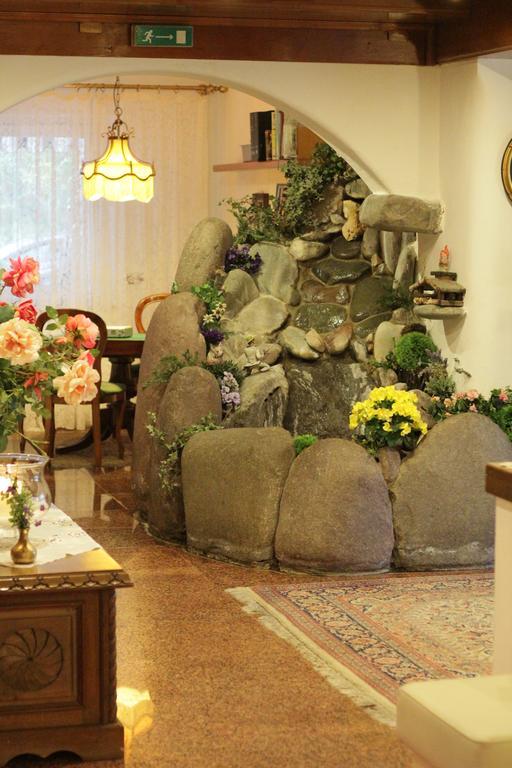 קורניאנו Hotel Waldhof מראה חיצוני תמונה
